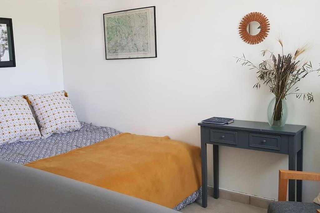 Location Appartement Dans Mas Provencal Monteux Luaran gambar