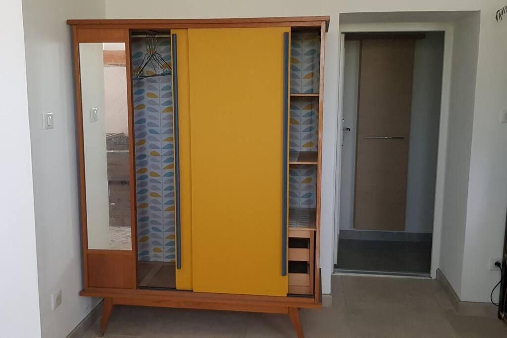 Location Appartement Dans Mas Provencal Monteux Luaran gambar