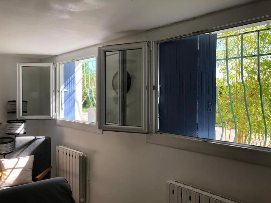 Location Appartement Dans Mas Provencal Monteux Luaran gambar