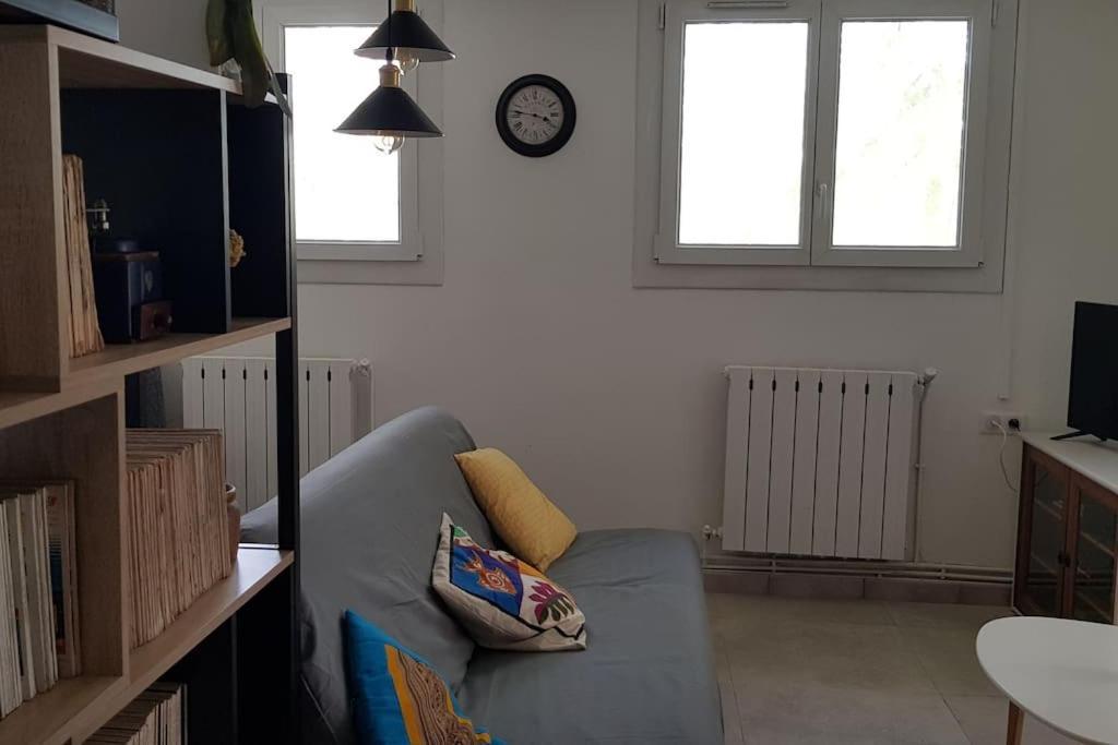 Location Appartement Dans Mas Provencal Monteux Luaran gambar