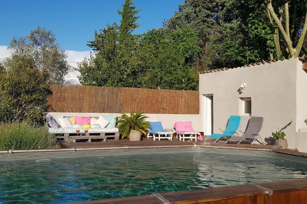 Location Appartement Dans Mas Provencal Monteux Luaran gambar